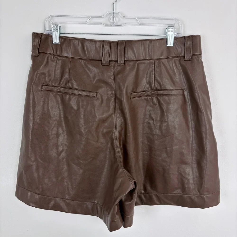 Abercrombie & Fitch Vegan Leather Pleated Short High Rise Structured Brown Large